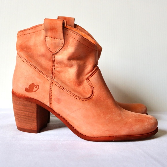 NWT Felmini Orange Leather Heeled Ankle Boot Women's 38 (US 7) Handmade Fall - Picture 1 of 10